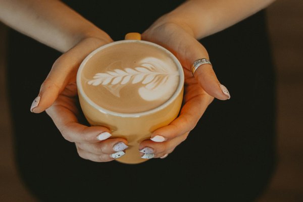 Mode d'Été : Découvrez Comment Rester Frais et Élégant pour un Style Estival Chic